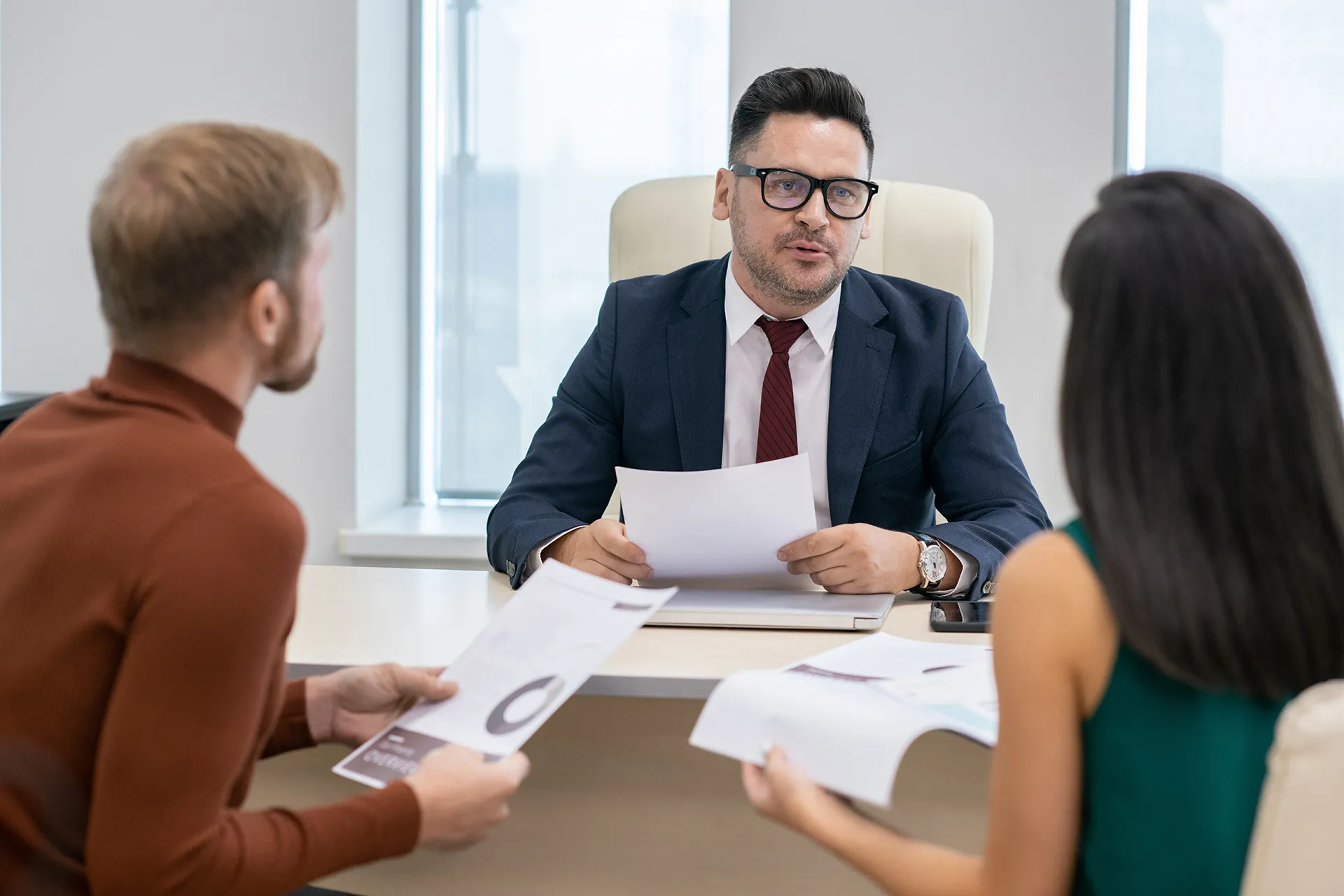 Choosing the Right Divorce Attorney